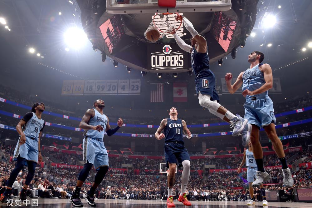 她的突破不 她的突破不