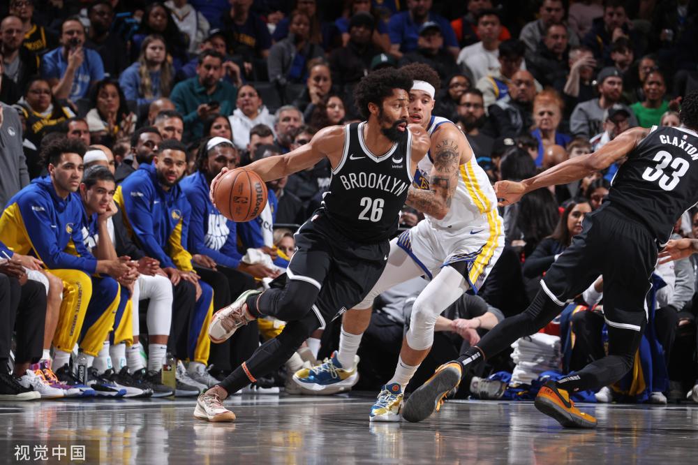 她的突破不 她的突破不