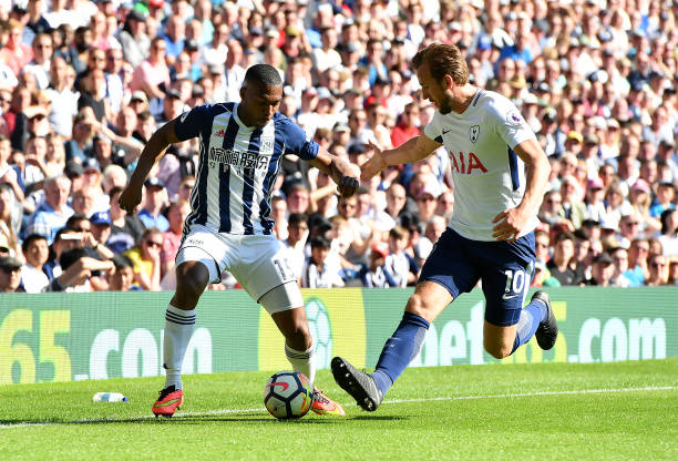 将球巧妙地 将球巧妙地